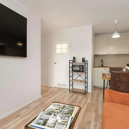 Apartment Bright Bema Near Centre By Renters Gdynia