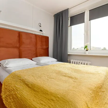 Bright Bema Near Centre By Renters