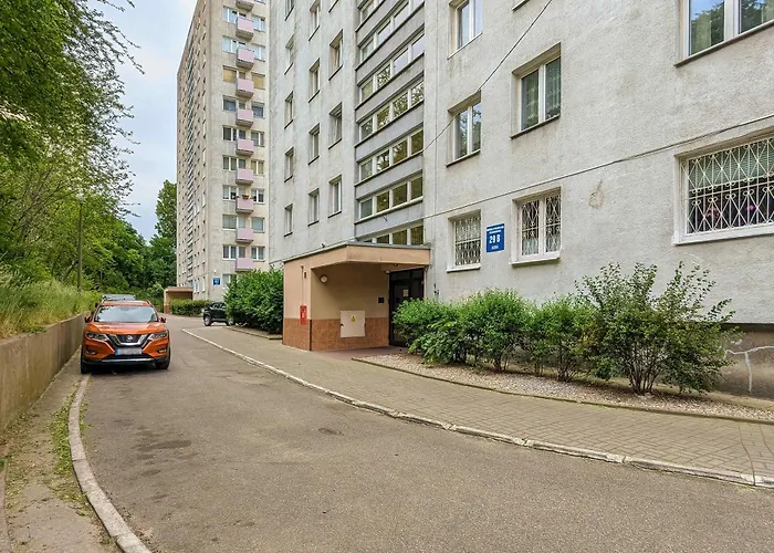 Bright Bema Near Centre By Renters *